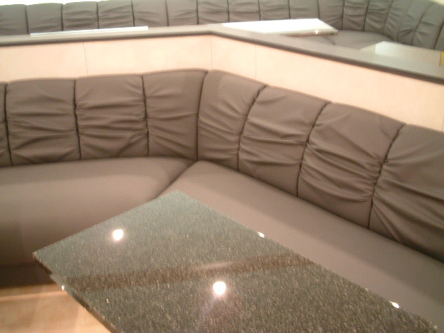 個別スペースにピッタリ合うように製作