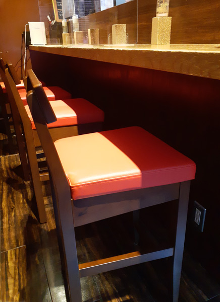 居酒屋の業務家具納品例